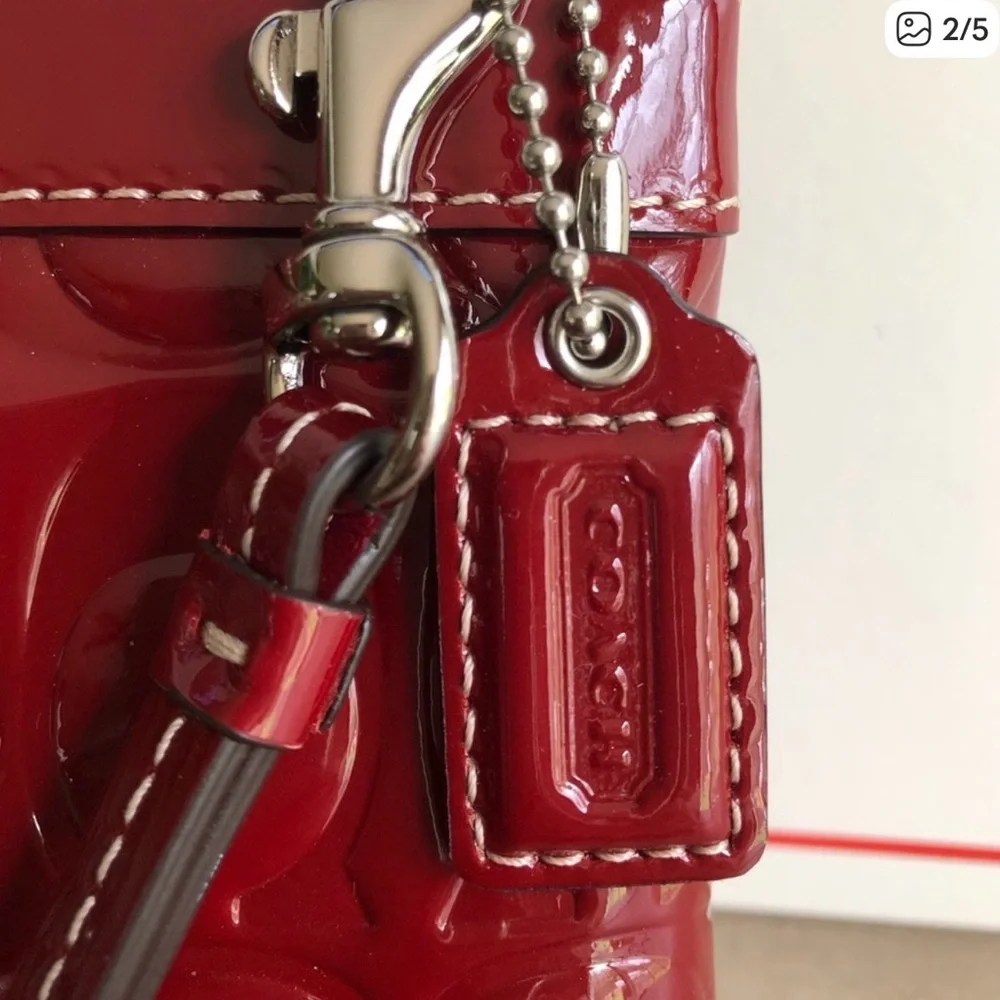 Vintage‎ Coach Patent Leather Wristlet